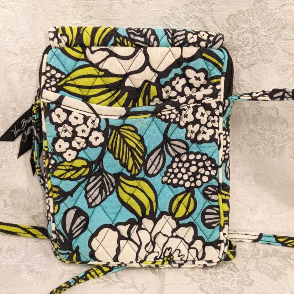 Vera Bradley EUC Island Blooms crossbody bag turquoise black white green small